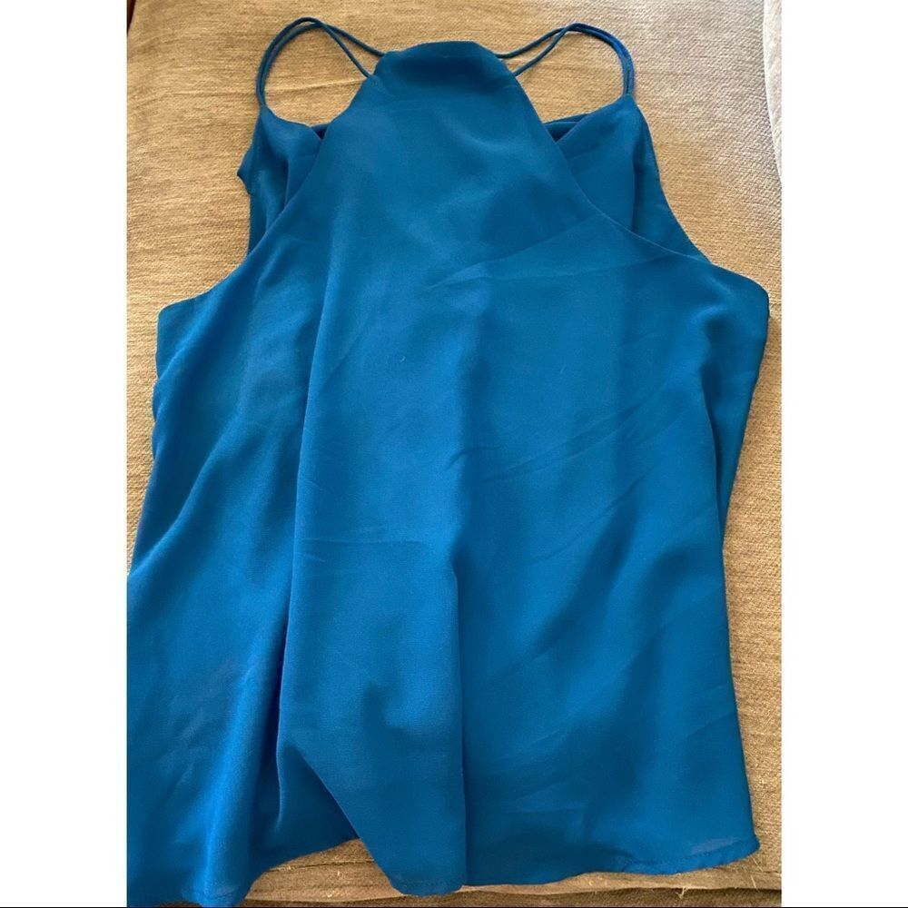 ✨ DRAPED RUFFLE BLOUSE ✨ - Picture 3 of 4